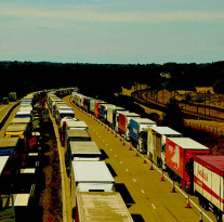 How to Avoid Shipping Delays During Peak Seasons?